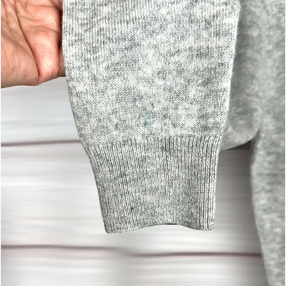 NWT New AQUA Girls Cashmere Crewneck Sweater Gray with Stars and Rainbow L